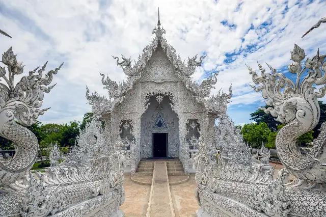 เที่ยวเชียงราย ชม 4 แลนด์มาร์กศิลปะและธรรมชาติ พร้อมแนวทางวางแผนกิจกรรม